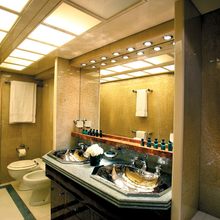 Obsesion Yacht Master Bathroom