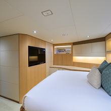 Aqua Life Yacht 