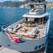 Navis Yacht 