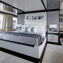 Bella Vita Yacht 