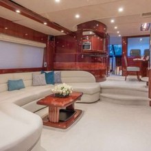 Hoya Saxa Yacht 