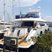 Bivac Yacht 