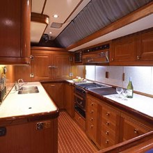 Aquila Yacht 