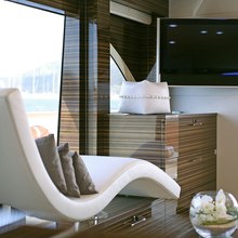 Gems II Yacht Salon - Lounger