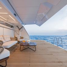 Elza Yacht 