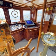 SS Delphine Yacht Bridge
