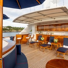 Moon River Yacht 