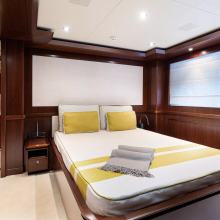 Palatial Yacht 