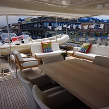 Yellow Turtle Yacht 