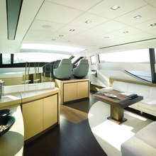 T2 Yacht 