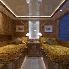 O'Neiro Yacht Twin Stateroom