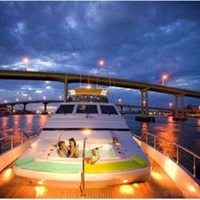 Illusions Yacht 