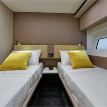 Solstice Yacht 