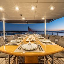 Relentless  Yacht 