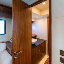 2 Drunk Yacht 