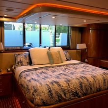 Tortuga Yacht 