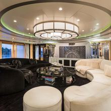 Phoenix 2 Yacht 