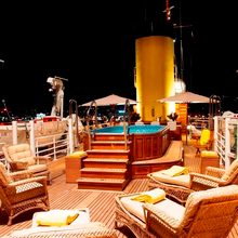 SS Delphine Yacht Jacuzzi - Night