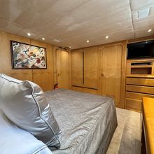 Cheetah Moon Yacht 