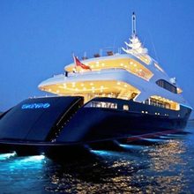 O'Neiro Yacht Under Water Lights