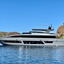 Seven Yacht 