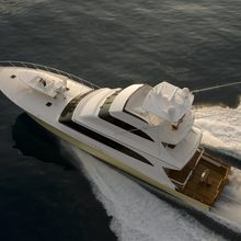 yacht relentless pursuit