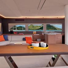 Kingfisher V Yacht 