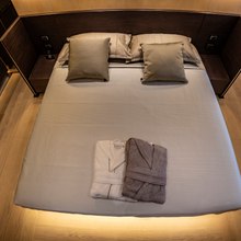 SL96 Yacht 
