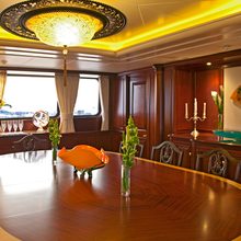 Legend Yacht Dining Table