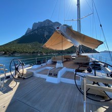 Alix Yacht 