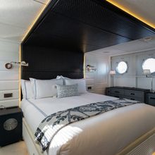 Wonderland Yacht 