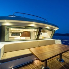 By C.F. Yacht 