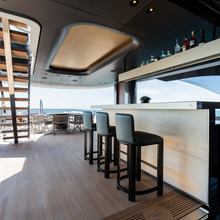 Navis Yacht 