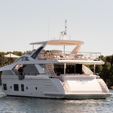 Chillin' Yacht 