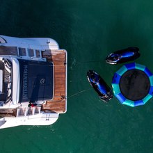Intervention Yacht 