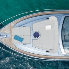 Dr No Yacht 