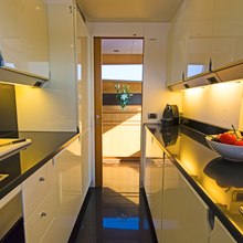 Fos Yacht 