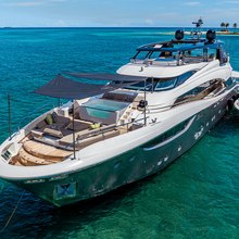 M 105 Yacht 
