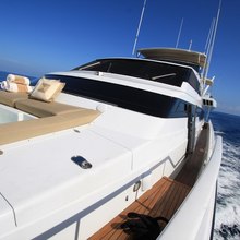 Illusions Yacht 