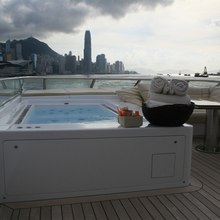 Capricorn Yacht Jacuzzi