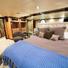 Aurora Yacht 