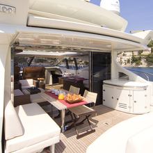 Minx Yacht 