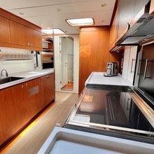 Ocho Yacht 