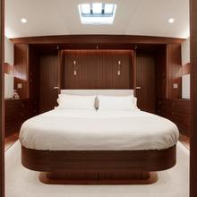 Calabash Yacht 