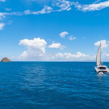 Dolcevitacat Yacht 