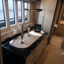 Mirage Yacht 