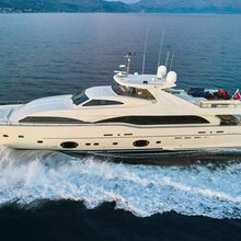 Acceptus Yacht 