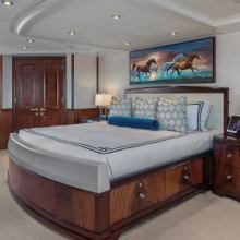 Avalon Yacht 