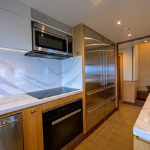 Aqua Life Yacht 