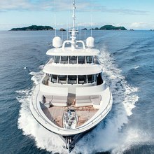 Black Pearl Yacht 